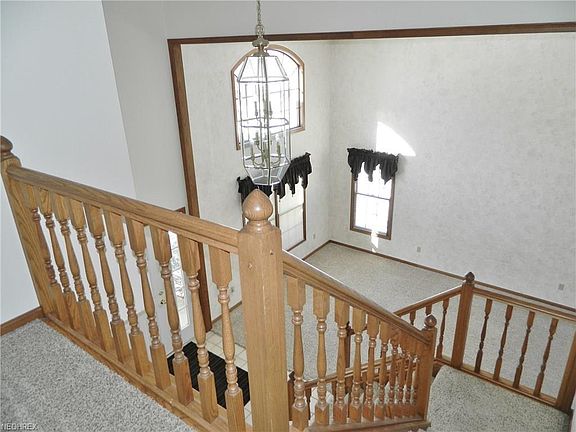 3rd image of 670 Rock Creek Dr