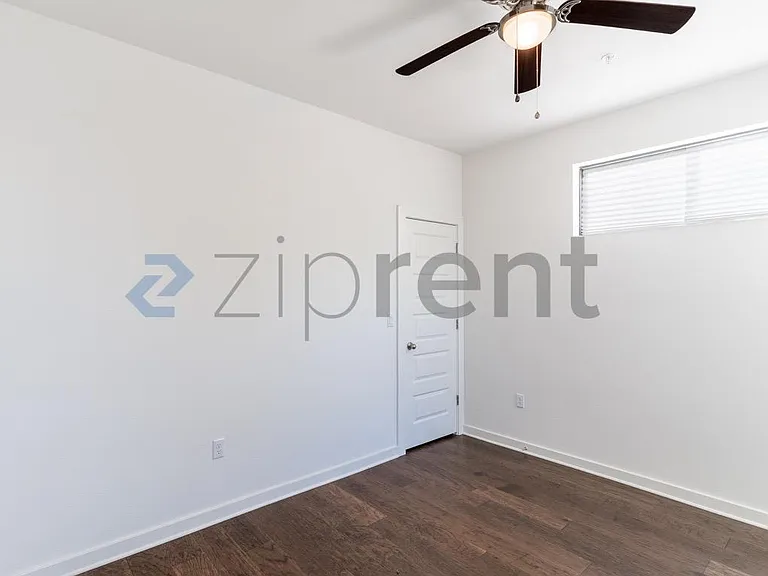 6409 Berkman Dr #7 — Photo 13