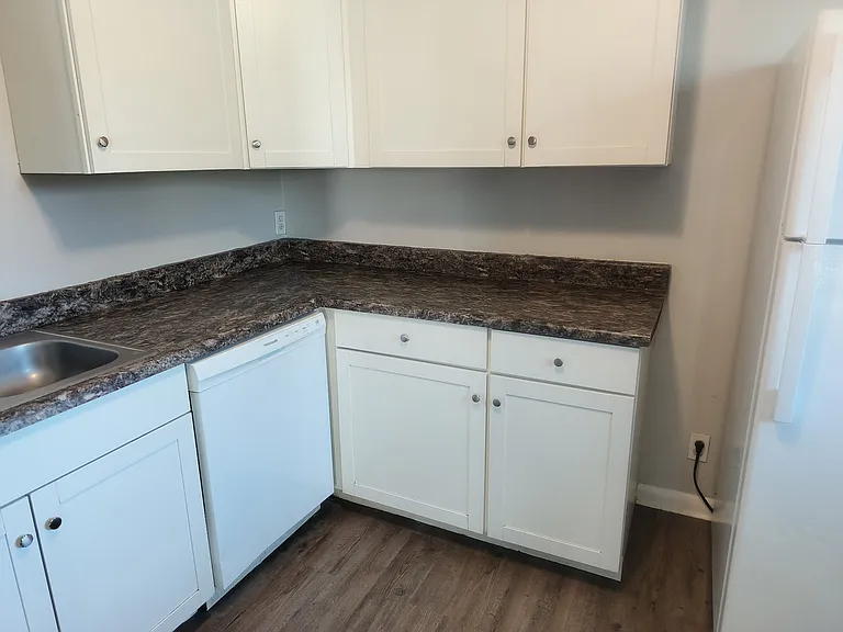1722 Coker Ave #10 — Photo 6