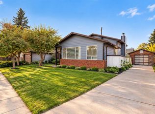 6827 S Temple Dr NE, Calgary, AB T1Y5N4