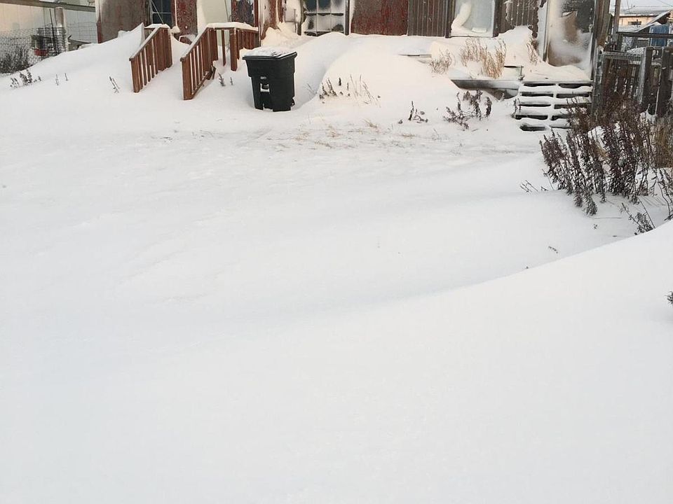 2nd image of 834 Edna St