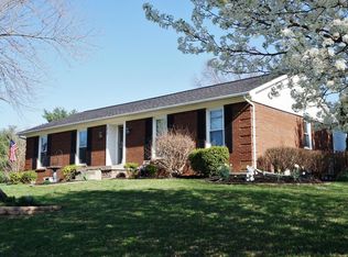 1015 Cliffwood Dr, Goshen, KY 40026