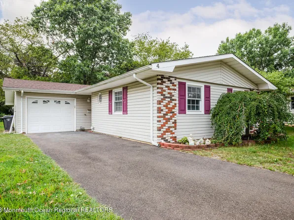 4 Clay Circle, Brick, NJ 08724