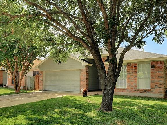 2nd image of 1605 Breezy Ct
