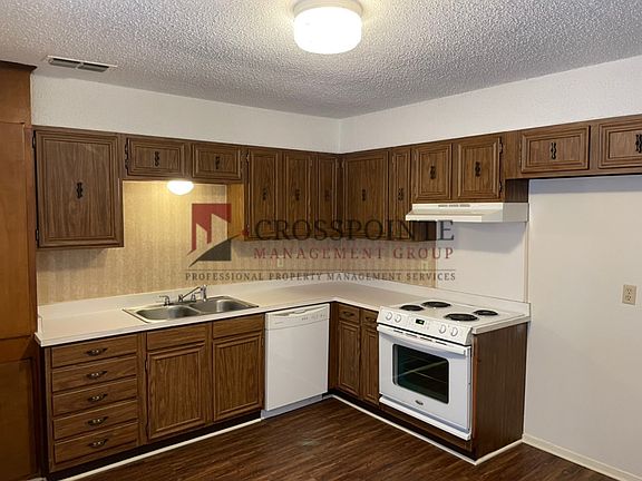 3rd image of 12425 Cimmarron Dr