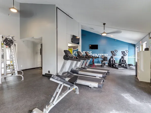 Twelve 501 Apartment Homes