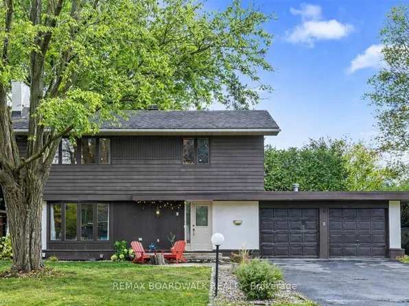 7 Gagnon Ct, Ottawa, ON K2K 1A7