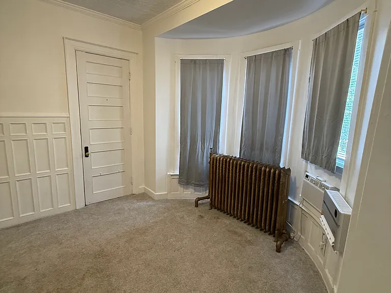 929 Franklin St #2 — Photo 8