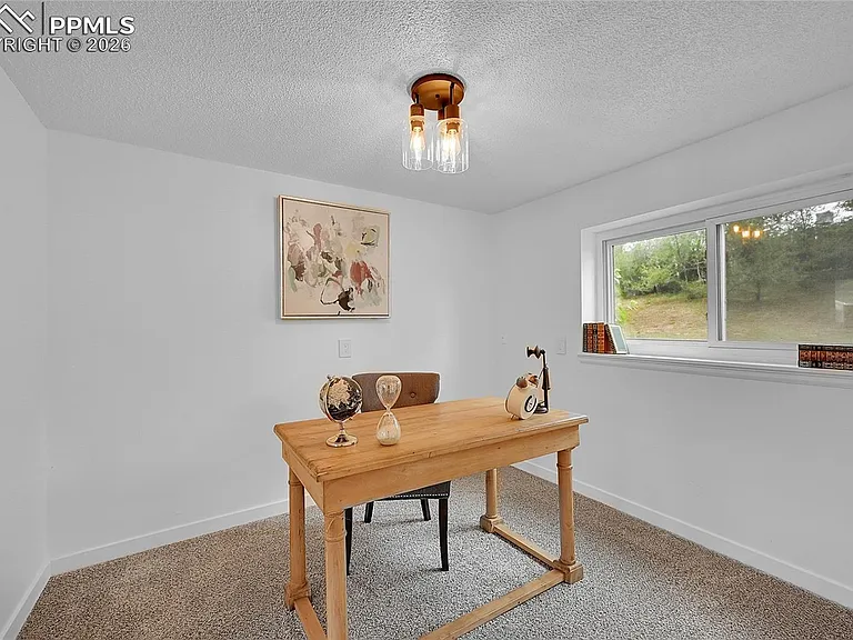 239 Tanna Ct — Photo 18