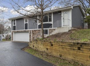 13909 Sunnyslope Dr, Maple Grove, MN 55311