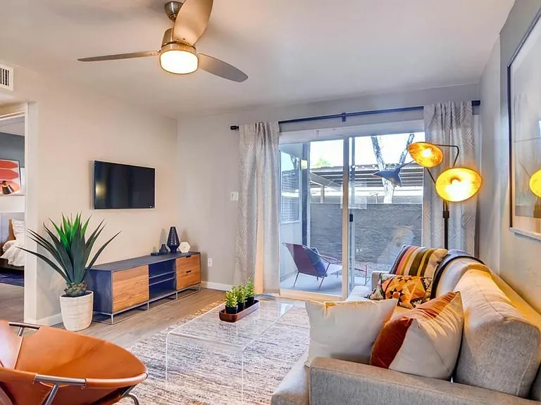 The Glen at Old Town apartments community photo