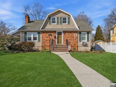 66 Legion Pl, Closter, NJ, 07624