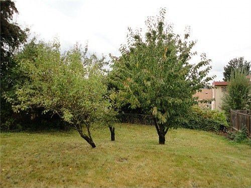 5th image of 6529 102nd Pl NE