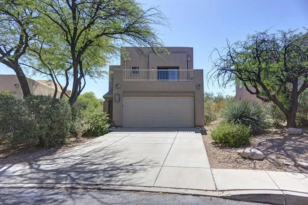 2 bed, 1617 sqft, $1,995 — Photo 1