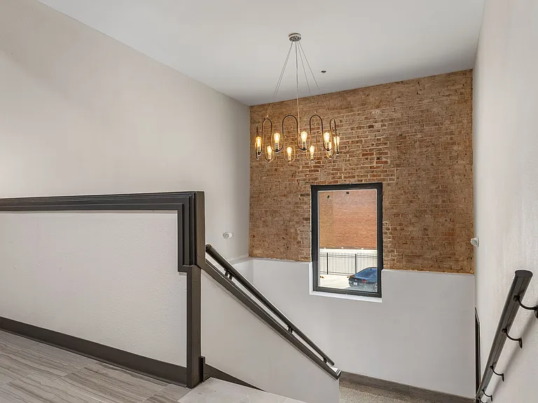 905 9th St #LOFT G — Photo 35
