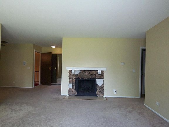 4th image of 287 Pembridge Ln Unit A2