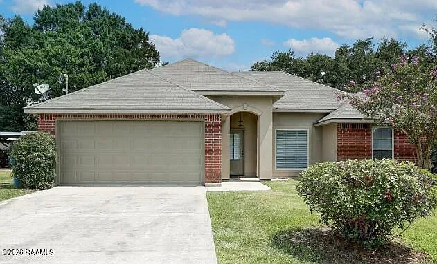 108 Nouveau Ln