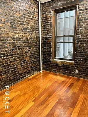 Rented by PocketBroker Inc | media 23