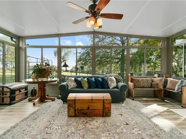 3206 Scott St, Saint Joseph, MO 64507
