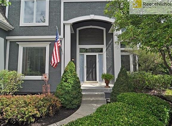 2nd image of 7404 W 147th St