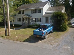 16 Division St, Cambridge, NY 12816