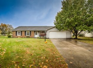 3901 Oakleaf Dr, Fort Wayne, IN 46815