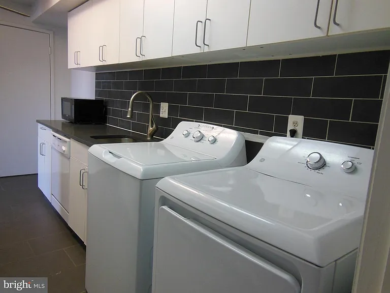 10237 Prince Pl #25-105 — Photo 16