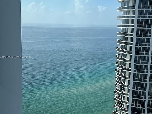 4th image of 18201 Collins Ave APT 4905