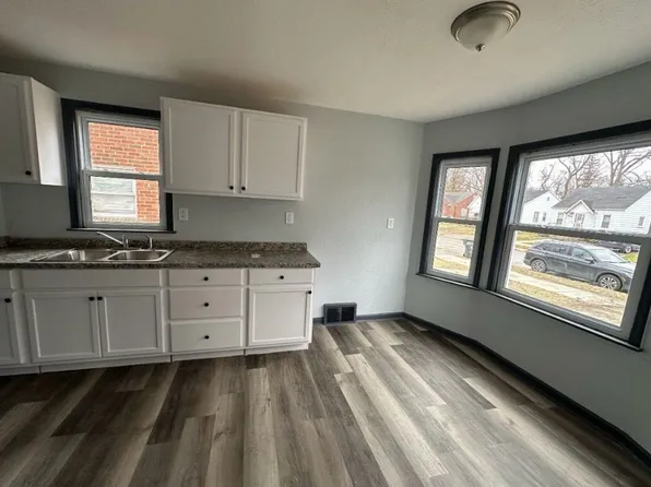 18478 Stout St, Detroit, MI 48219