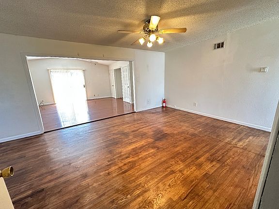 4th image of 137 McGrue Ave