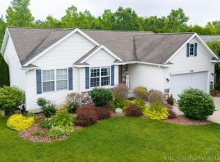 7776 Copper Corner Dr SE, Caledonia, MI 49316
