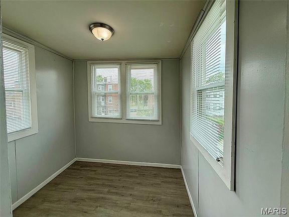 2nd image of 4950 Lindenwood Ave #A