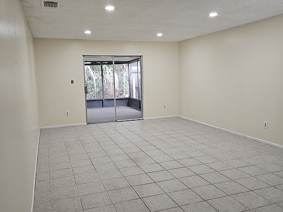 3rd image of 3172 Owassa Ct