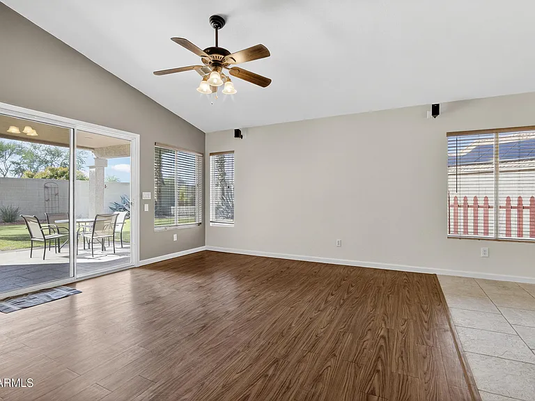 15481 W Mauna Loa Ln — Photo 19