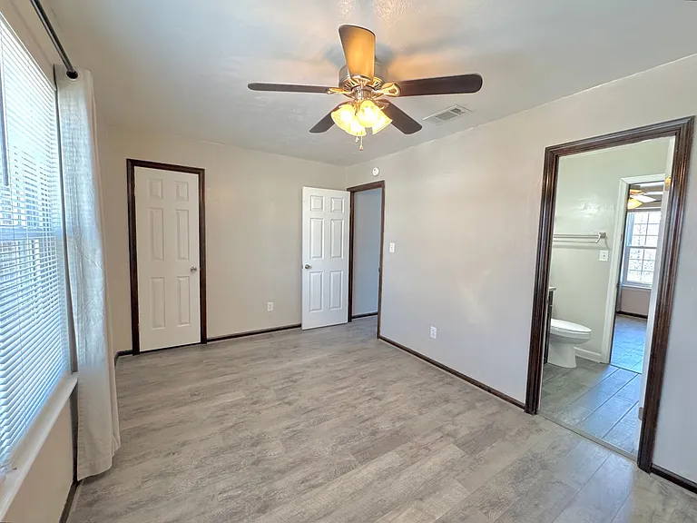 1037 Still Harbor Cir — Photo 11