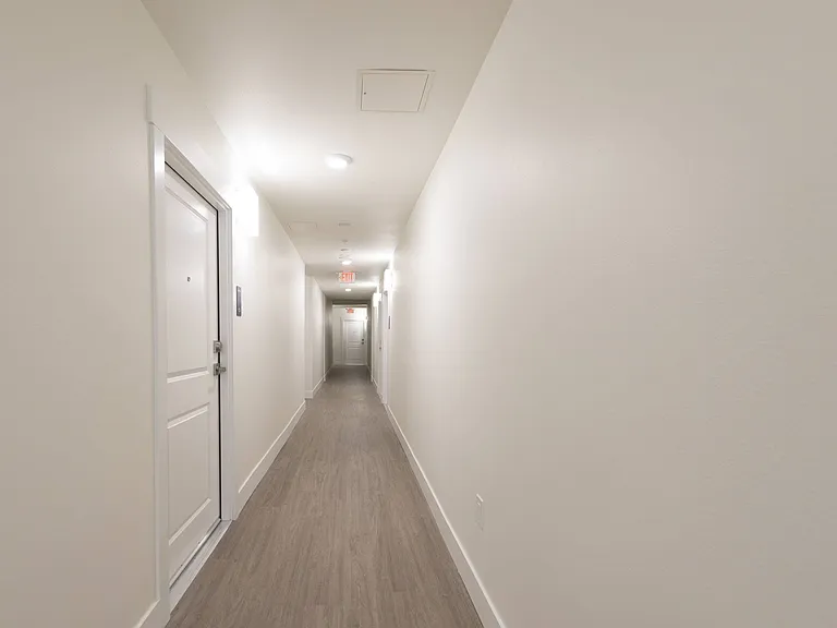 ONE18 West Street Residential — Photo 17