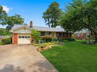 248 E McGinnis Cir, Norfolk, VA 23502