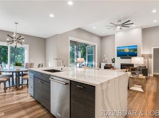 184 Resplander Cir, Sunrise Beach, MO 65079