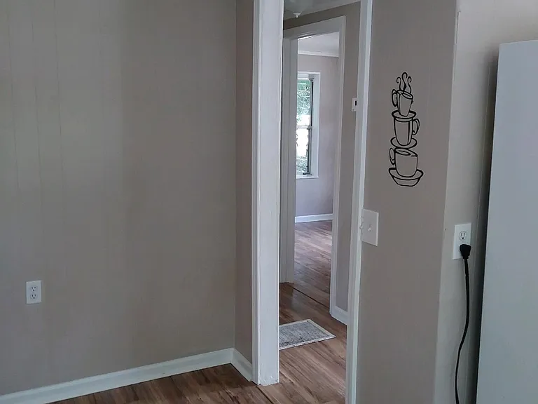 5120 E 11th St — Photo 3