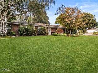119 Gilbert Dr, Yakima, WA 98902