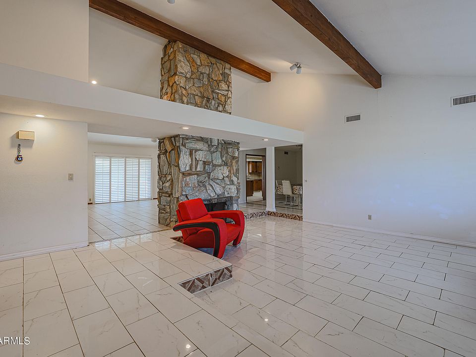 1st image of 4225 W Country Gables Dr