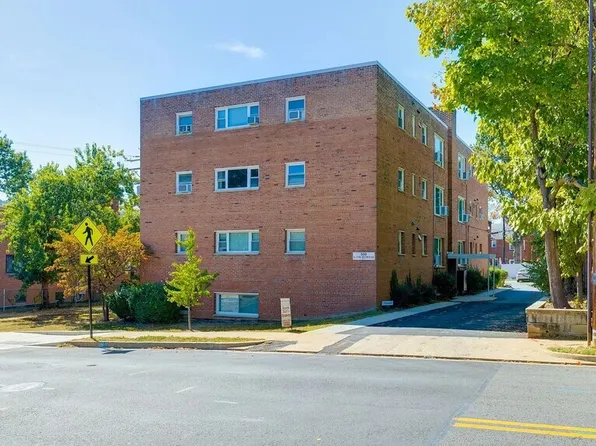 500 S Courthouse Rd APT 6, Arlington, VA 22204