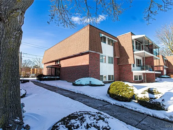 8421 Buffalo Ave APT 17, Niagara Falls, NY 14304