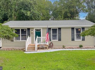 916 Crystal Rock Rd, Lusby, MD 20657