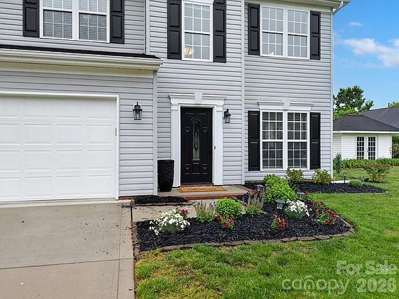 2nd image of 3416 Fairfax Woods Dr