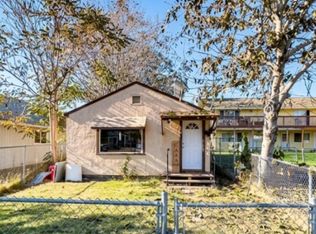 204 Avenue F, Grandview, WA 98930