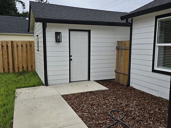 Detached garage.