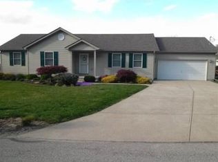 115 Stone Trace Dr, Mount Orab, OH 45154