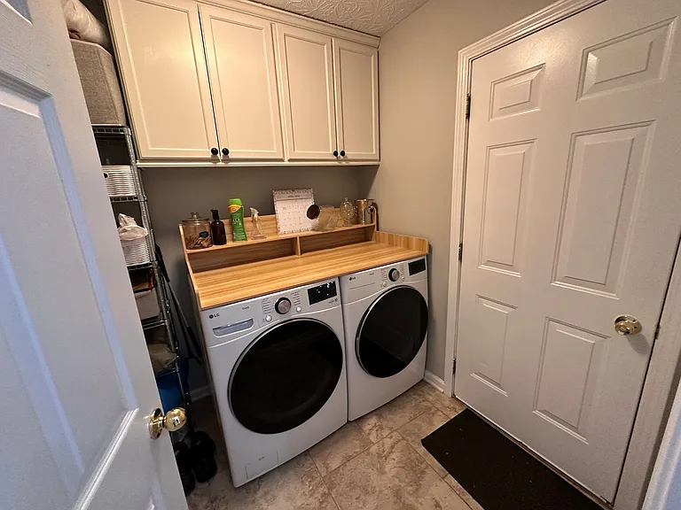 516 Millpond Rd — Photo 9