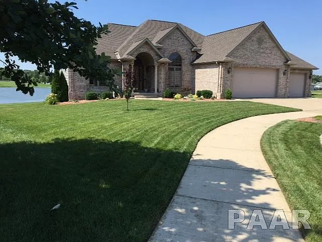 1405 Hardt Ct photo 1